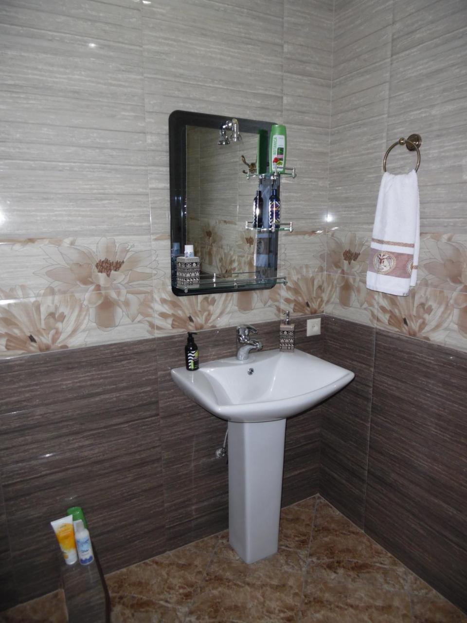 Guest House Tamta Stepantsminda Exterior photo